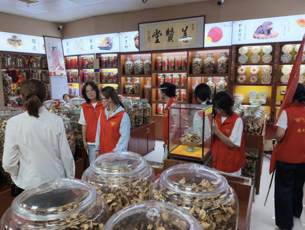 网站首页 > 安外师生 > 正文