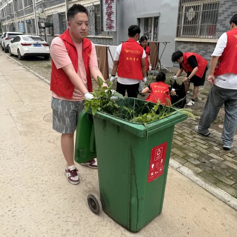 网站首页 > 安外师生 > 正文